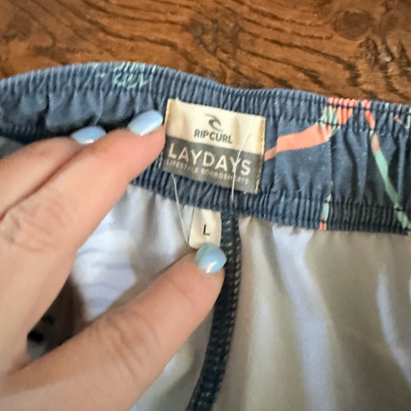 Rip Curl Floral Leaf Swim Trunks - blue white Men’s size Large beach vibes - Picture 5 of 9